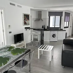 https://apartamento-3-edf-granada-8.1costadelsol.com